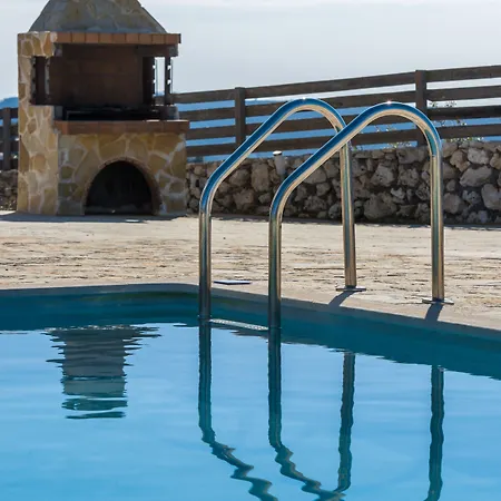 Orient Volimes * 圣尼古拉奥斯