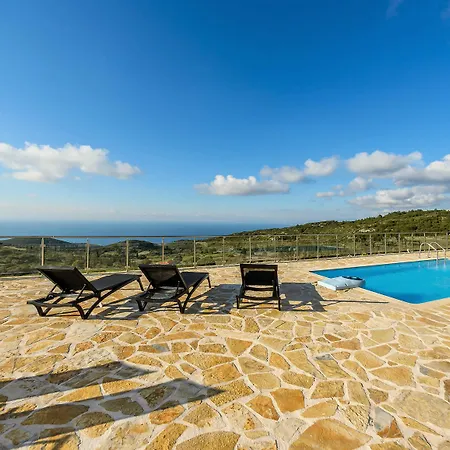 Case de vacanță Orient Volimes